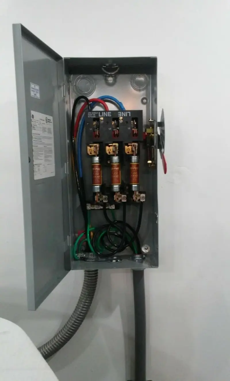 Three-phase disconnect switch installed for Electrical Wiring & Rewiring in Minerva